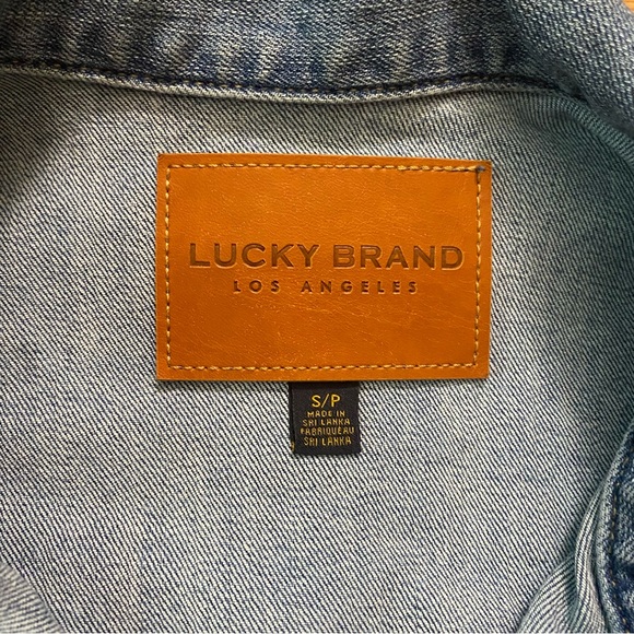 Lucky Brand Tomboy Trucker jacket jean denim jacket small medium wash distressed - Picture 9 of 11